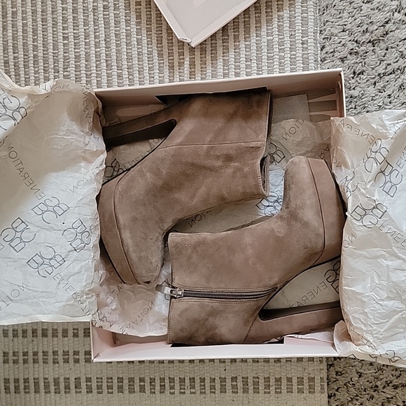 BCBGeneration Joesana Dark Spice Suede Zipper Bootie Sz 8 w/ box - Picture 10 of 11
